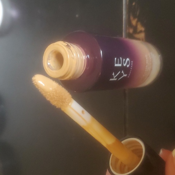 Keys skin tint - Picture 3 of 3